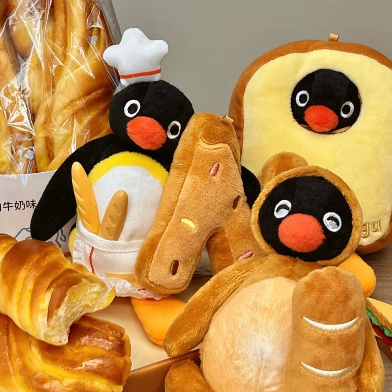 pingu-x-shandmoo-bakery-series-cream-toast-mascot-holder-keychain