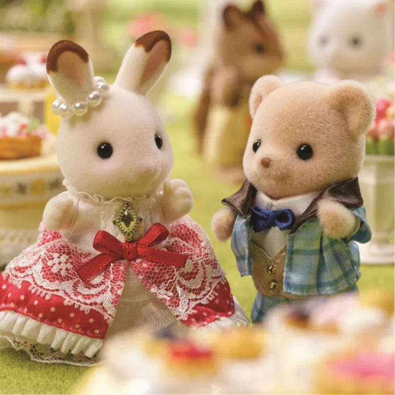 SYLVANIAN FAMILIES Freya & Theo Anniversary Friends Set