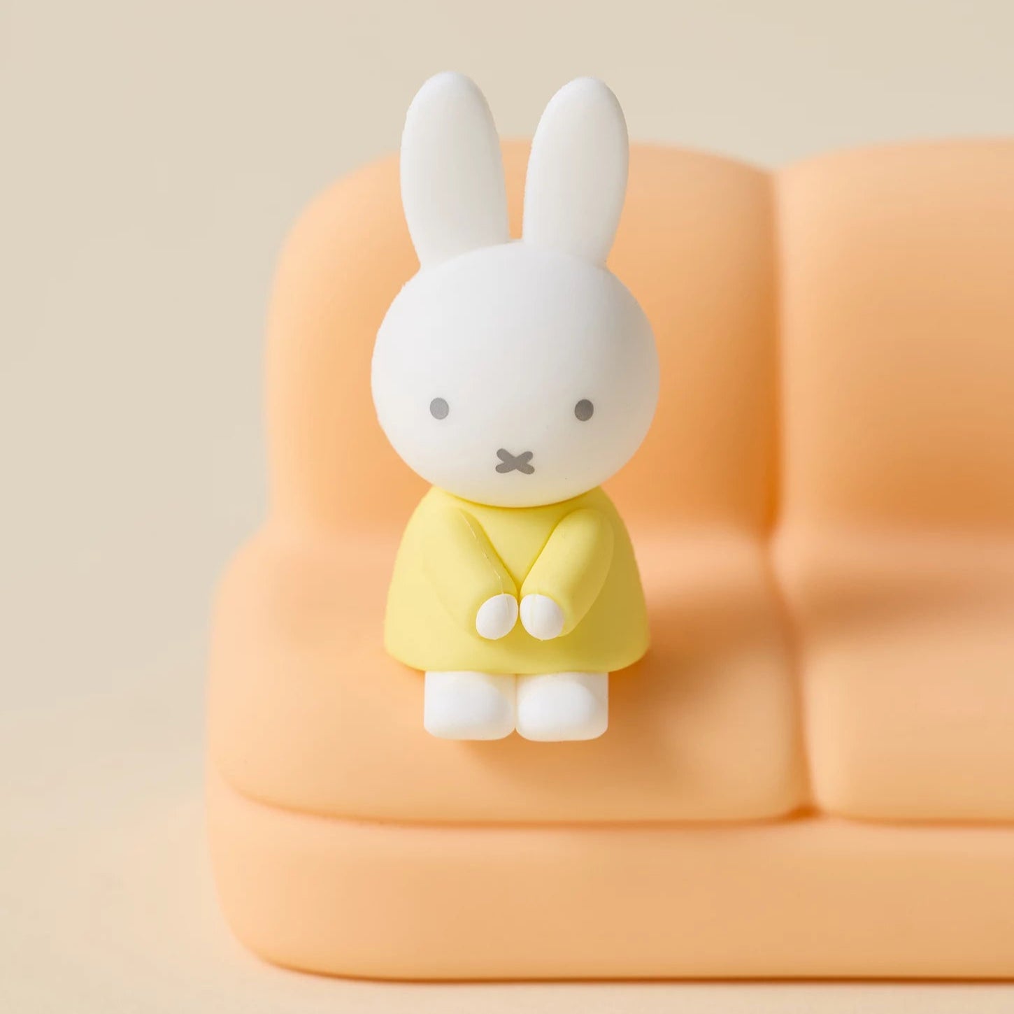 miffy-sofa-phone-stand-blind-box-1pc-