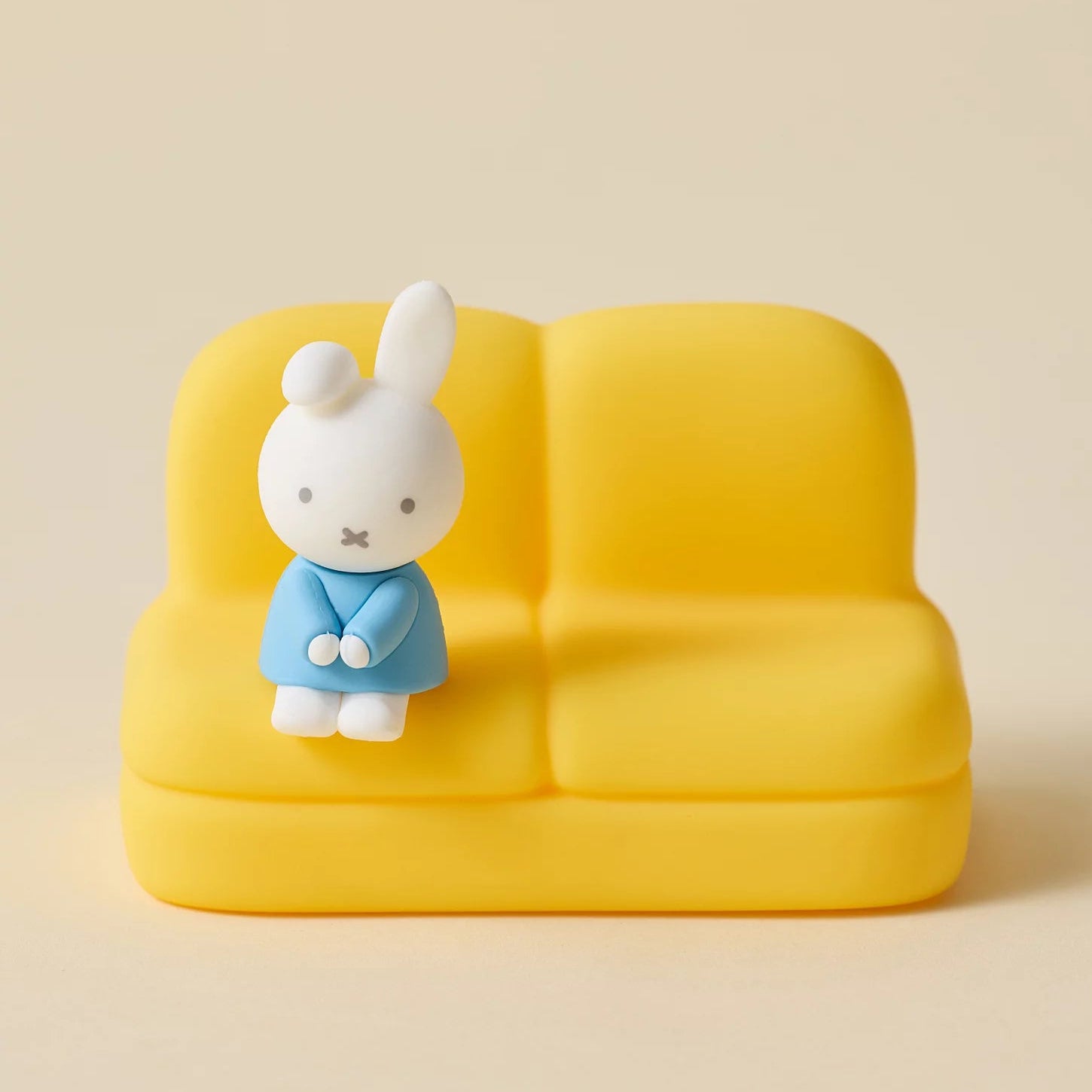 miffy-sofa-phone-stand-blind-box-1pc-