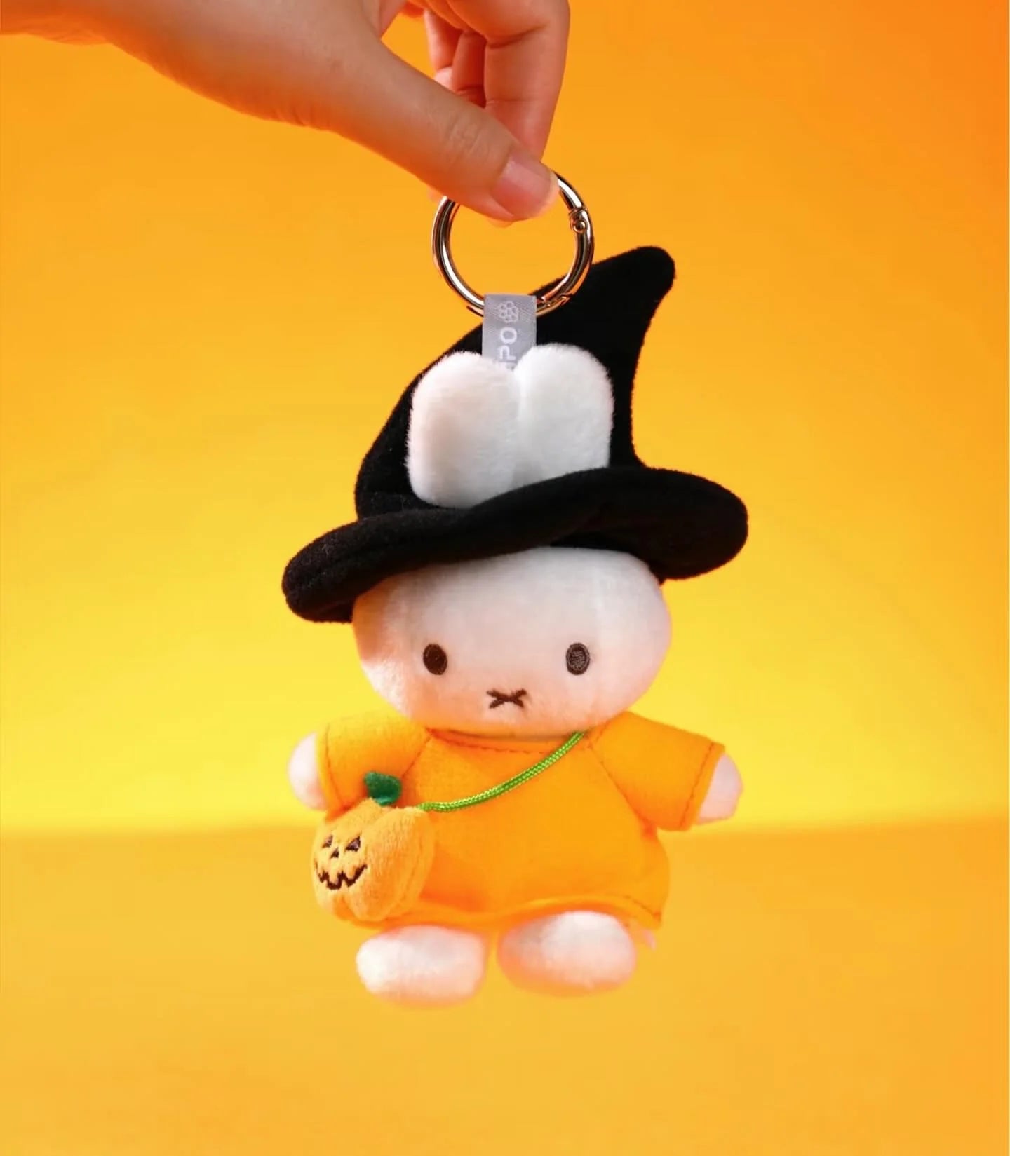 miffy-x-vipo-halloween-series-plush-keychain-blind-box