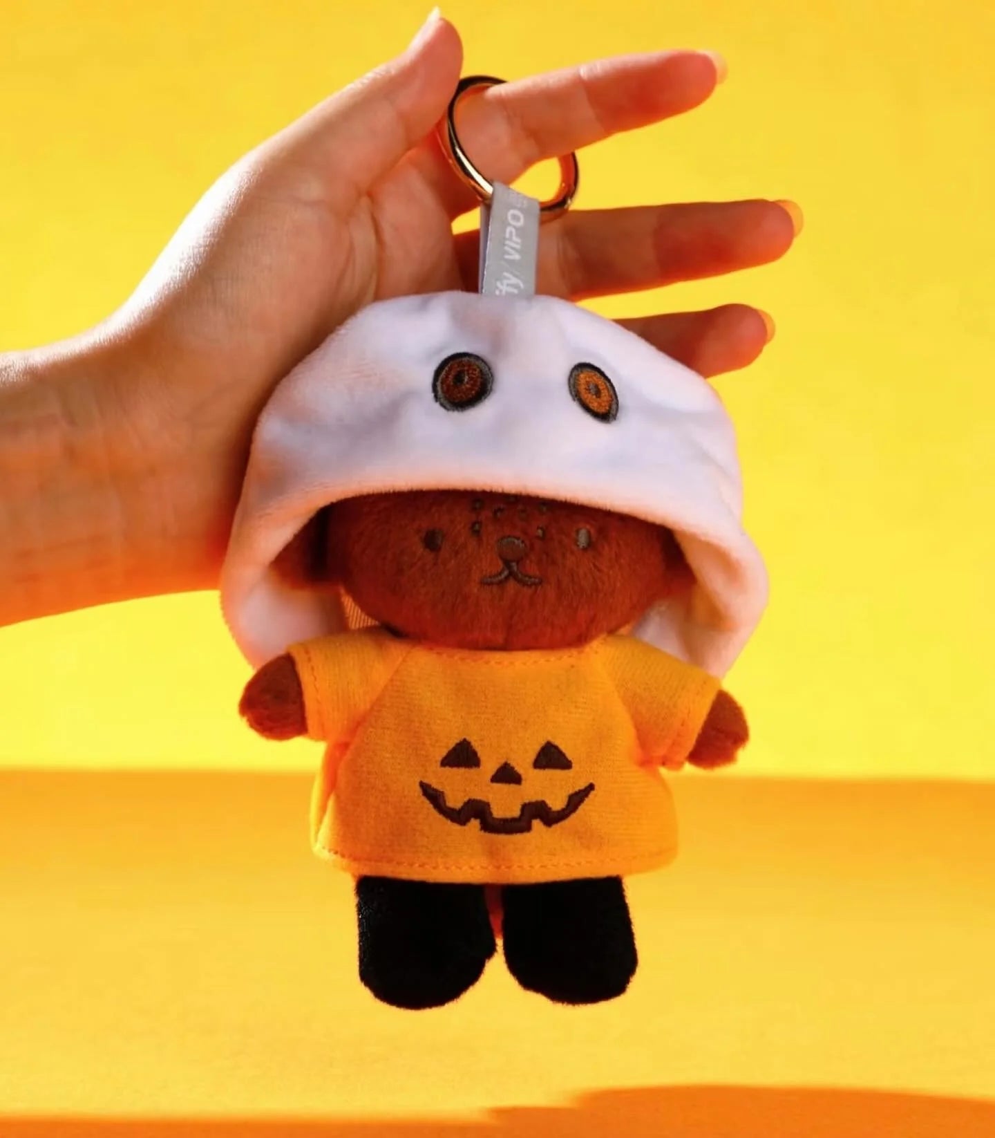miffy-x-vipo-halloween-series-plush-keychain-blind-box