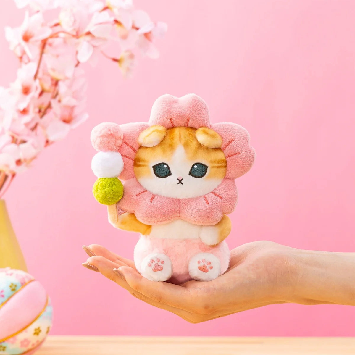 mofusand-dumpling-over-flowers-mascot-holder-keychain