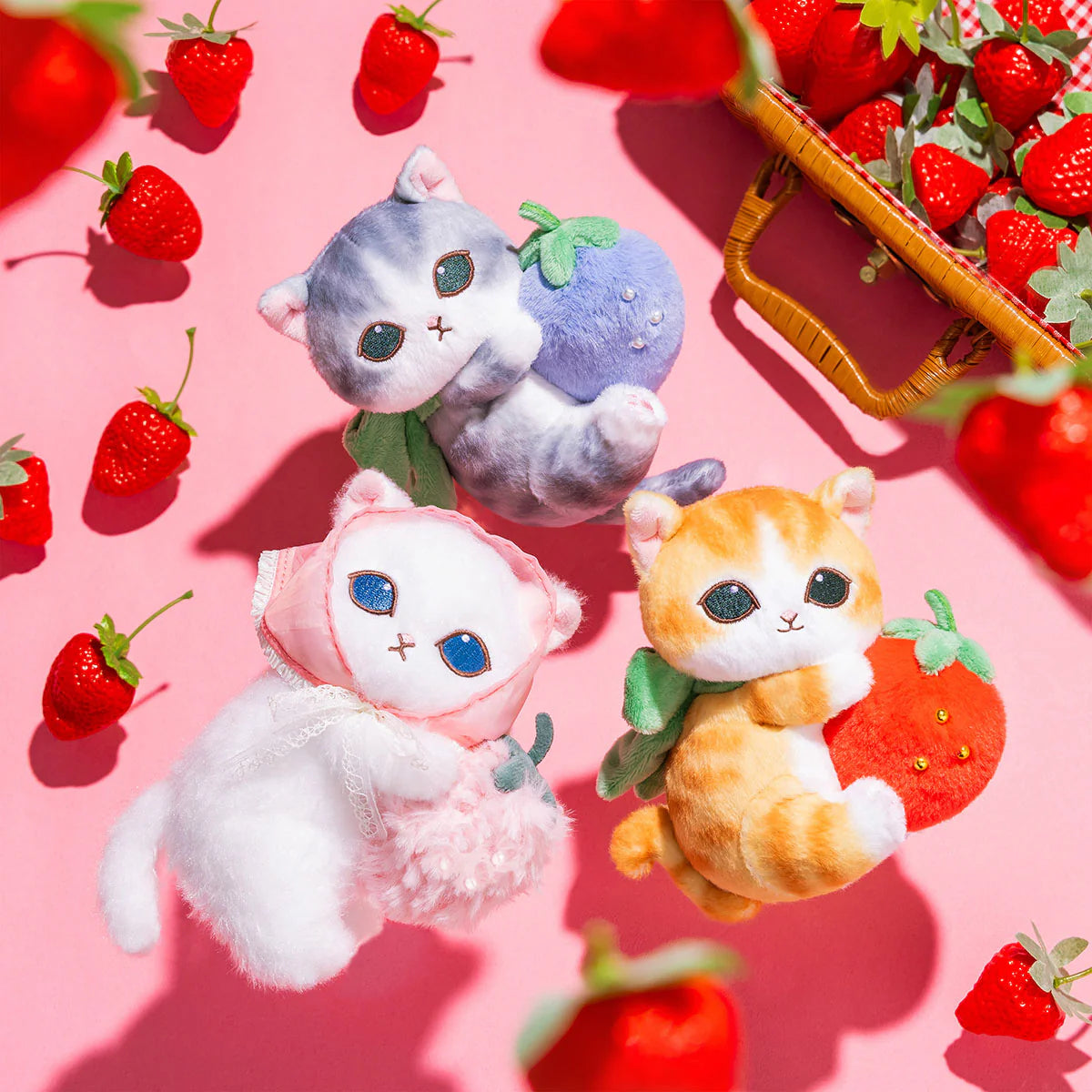 mofusand-merci-strawberry-mascot-holder-keychain-strawberry-grey-white-cat-