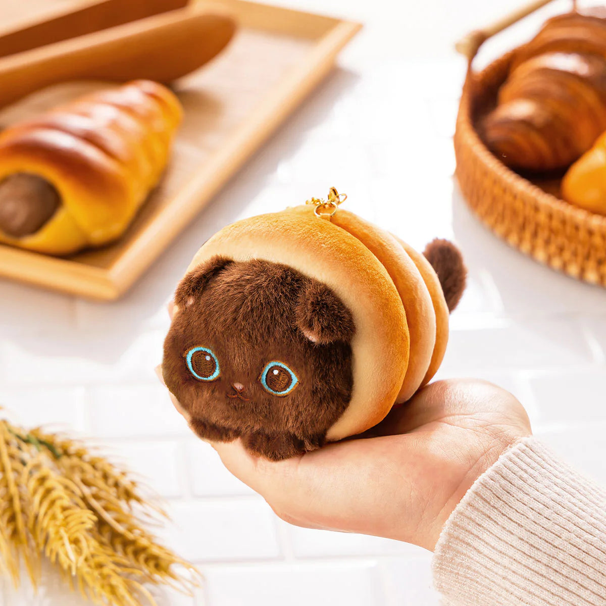 mofusand-mofumofu-bakery-chocolate-cornet-meow-mascot-holder-keychain
