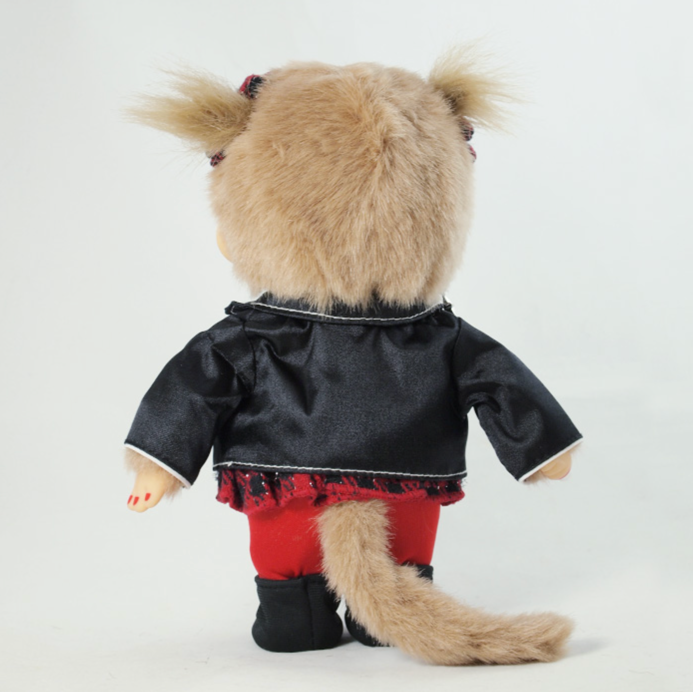 monchhichi-love-all-over-the-world-tokyo-fashion-rock-girl-plush-doll