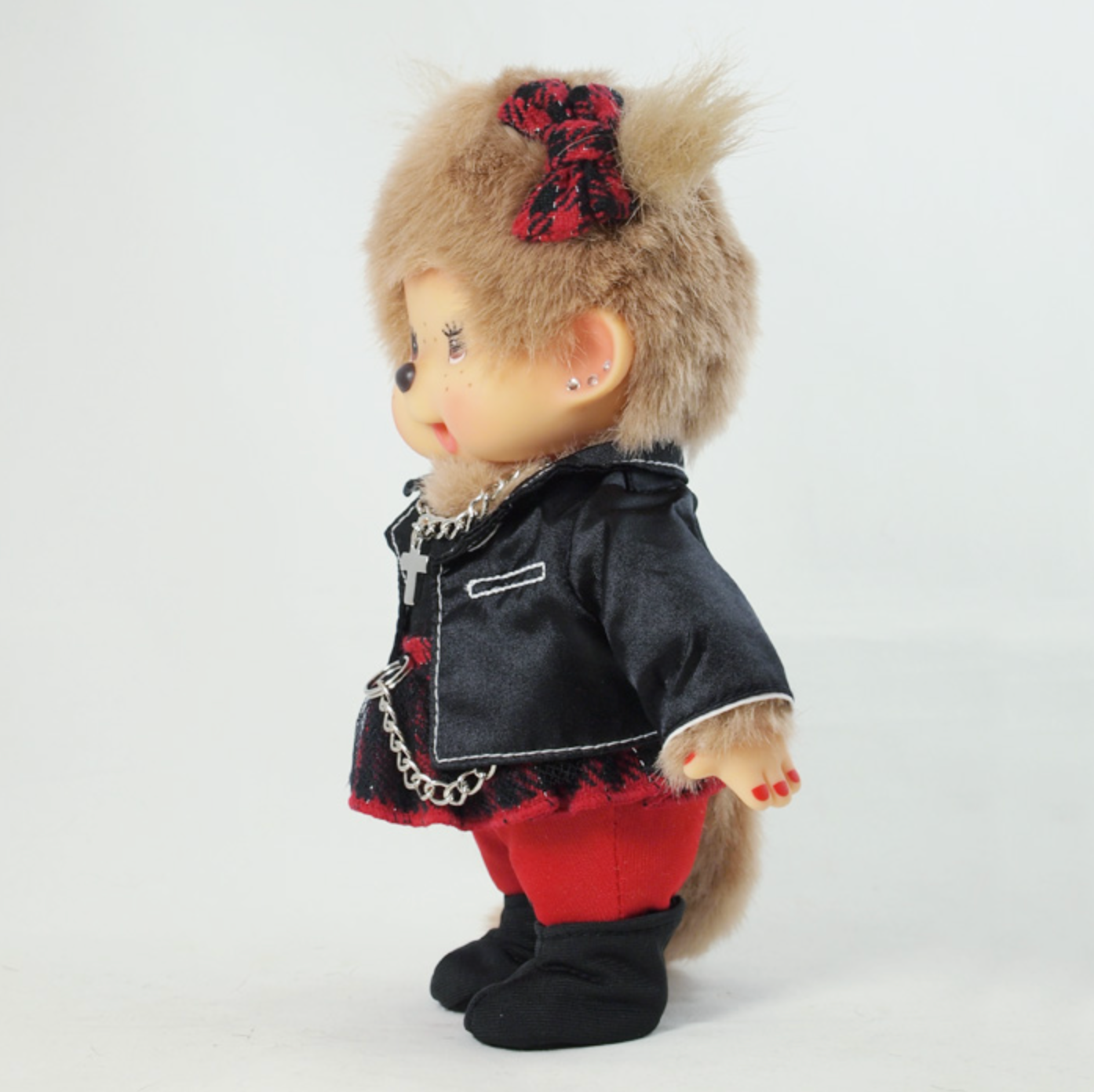 monchhichi-love-all-over-the-world-tokyo-fashion-rock-girl-plush-doll