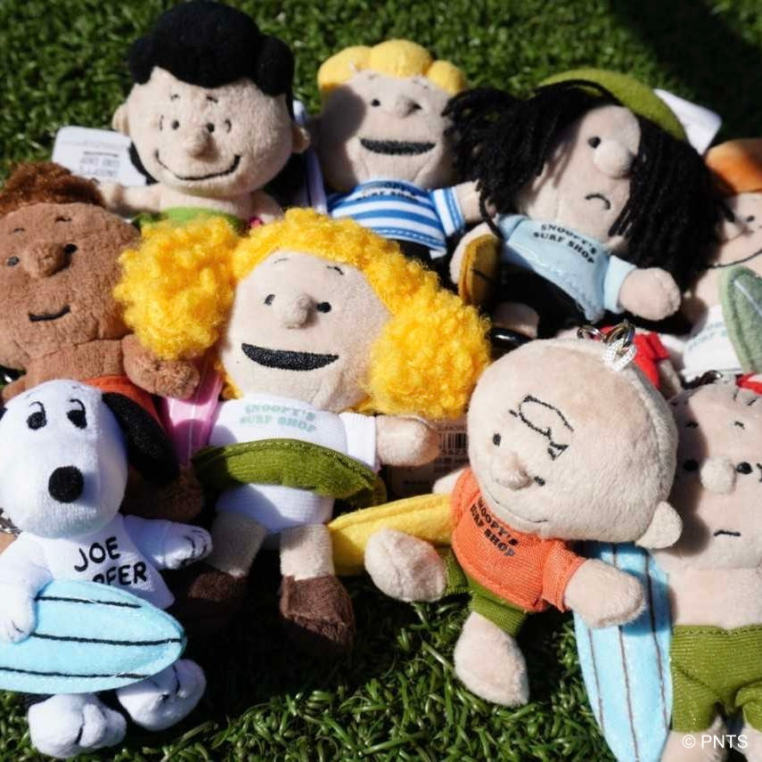 peanuts-hawaii-surf-shop-snoopy-surfboard-mascot-holder-keychain