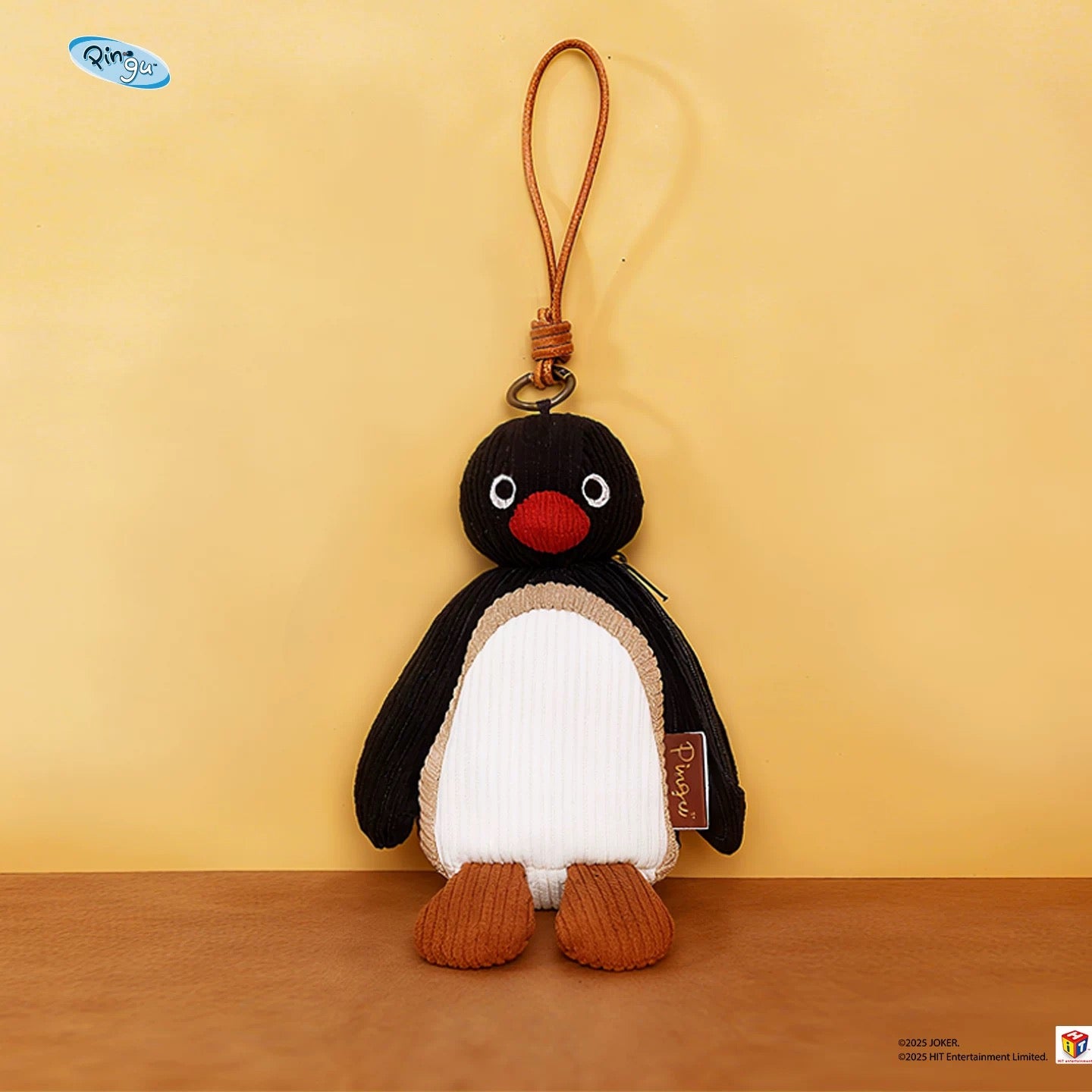 pingu-x-shandmoo-45th-anniversary-vintage-series-earphone-case-keychain