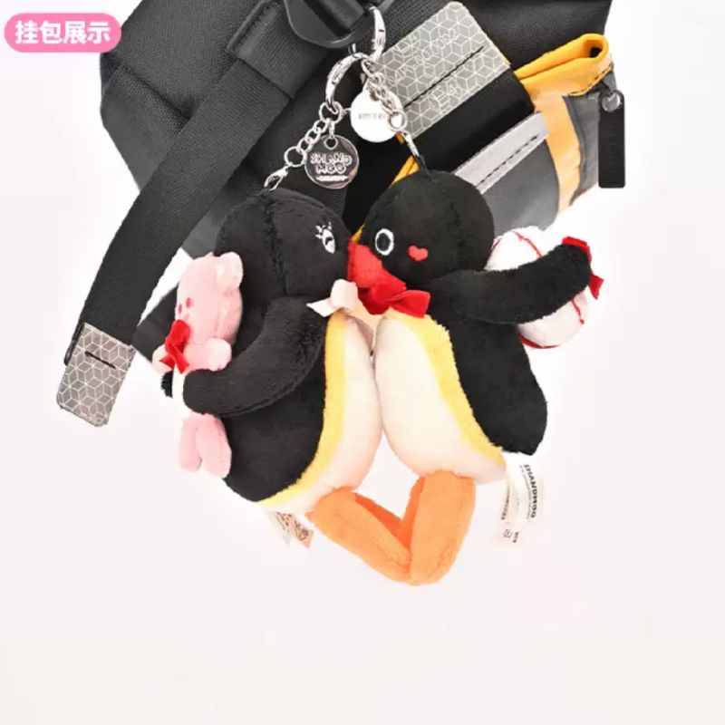 pingu-x-shandmoo-pingu-couple-magnetic-mascot-holder-keychain-set