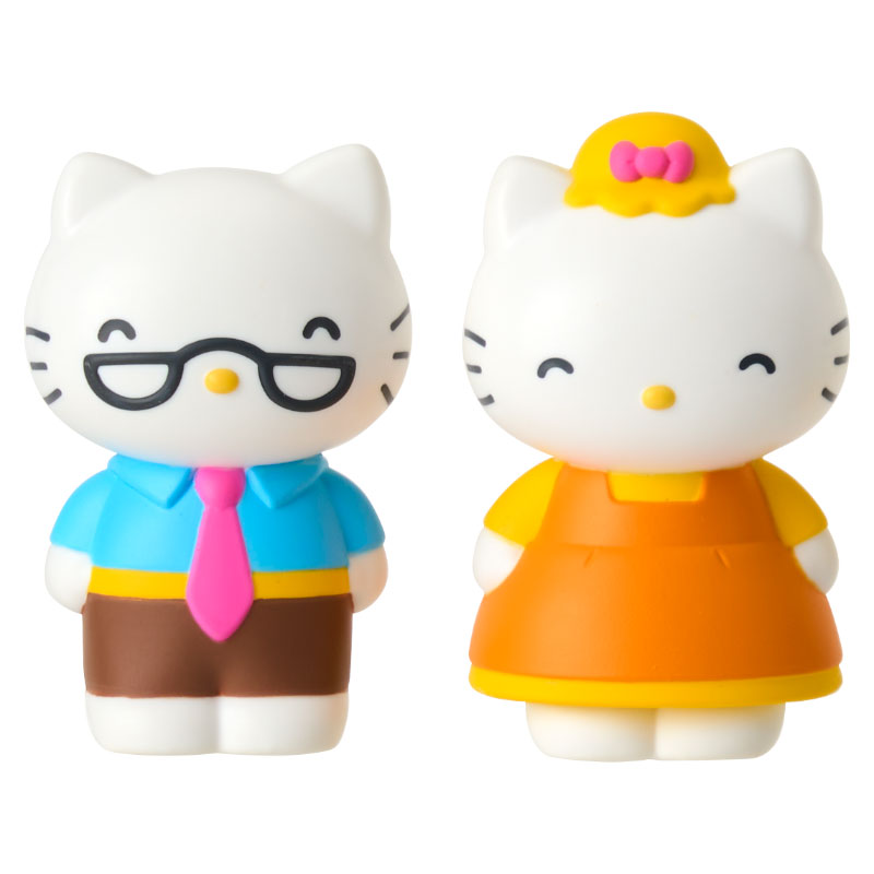 sanrio-hello-kitty-family-doll-set