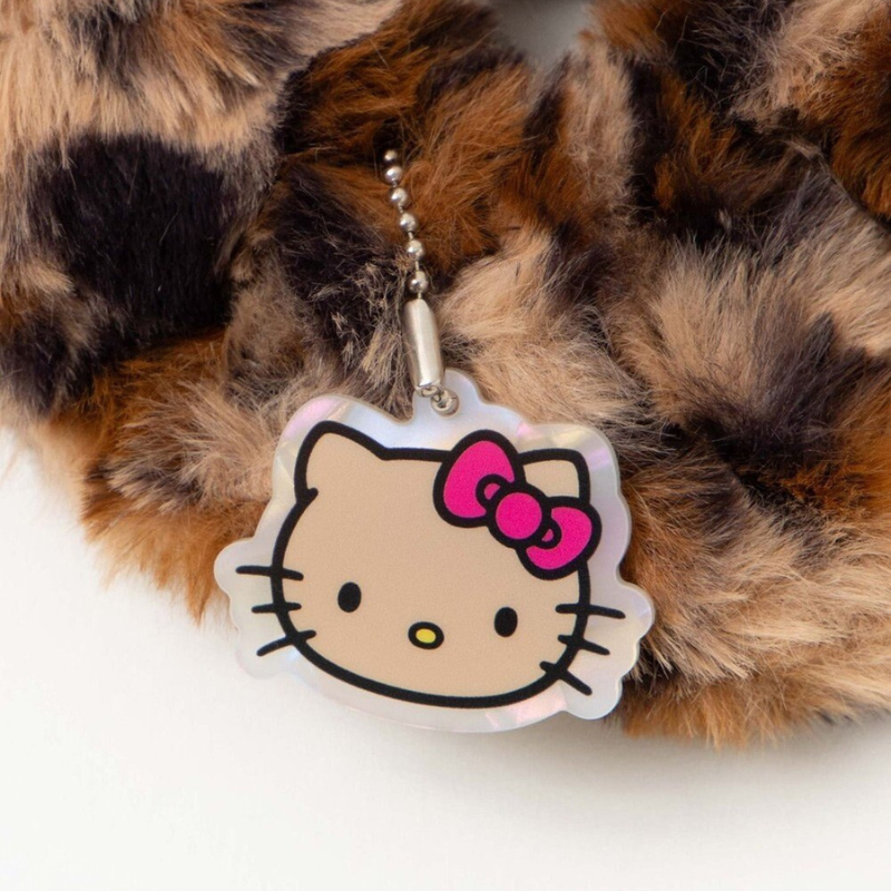 sanrio-x-wego-hello-kitty-leopard-print-furry-scrunchie-hair-tie