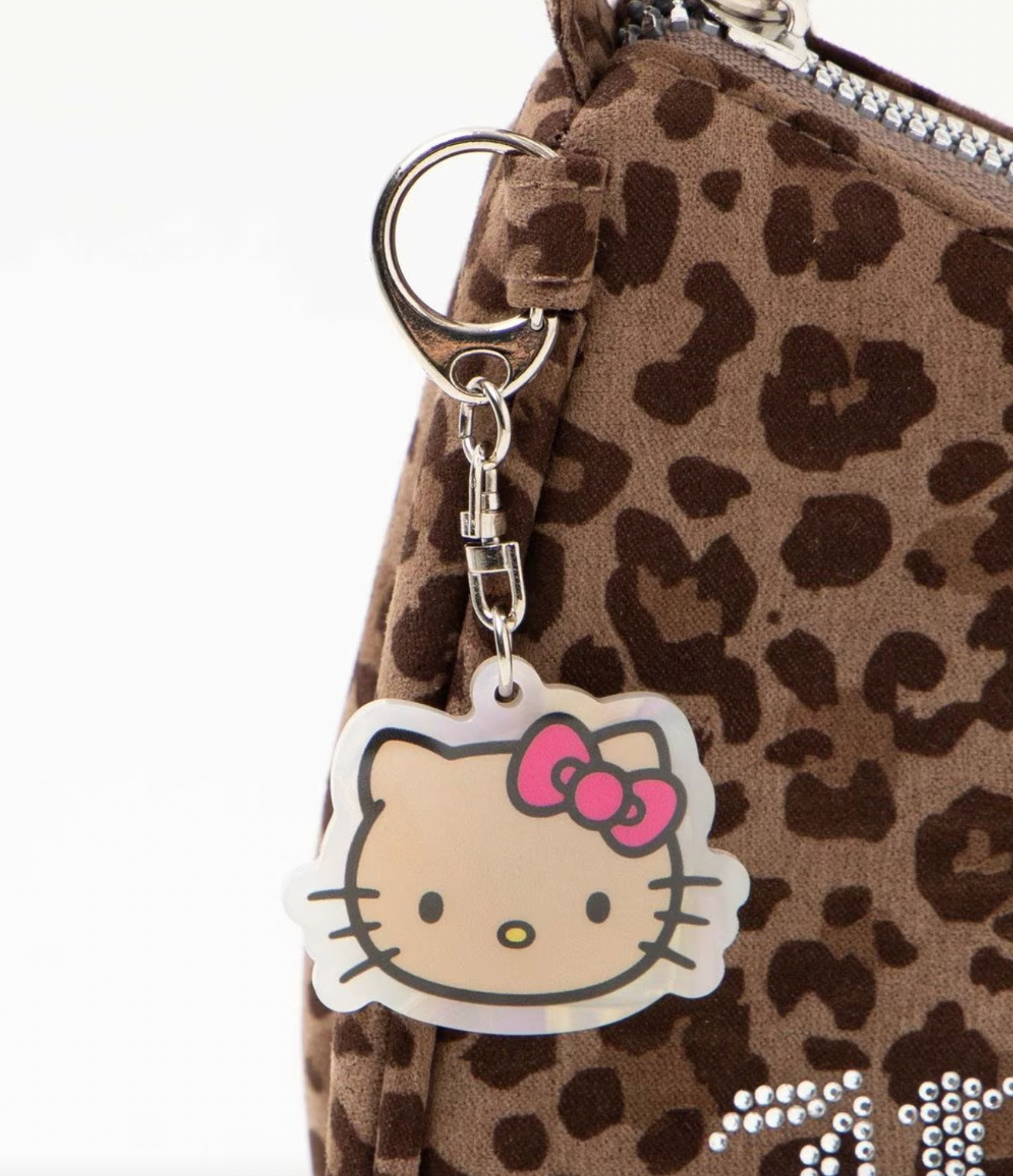 sanrio-x-wego-hello-kitty-leopard-print-glimmer-shoulder-bag