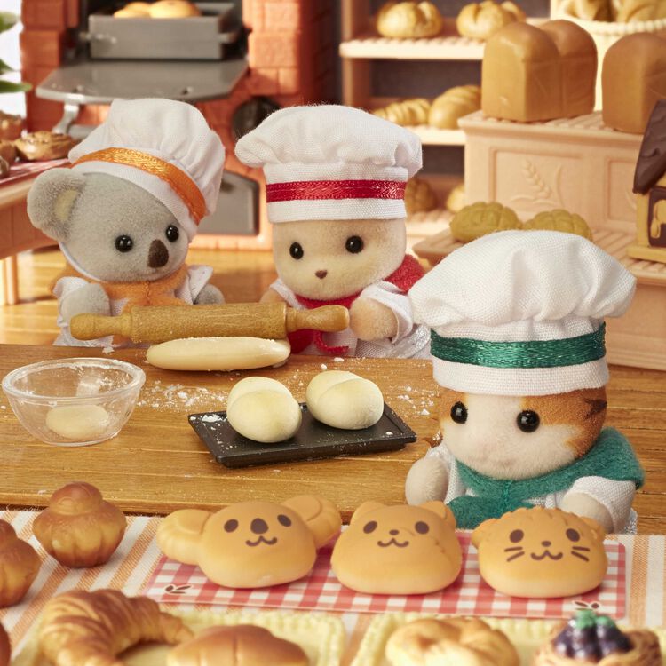 sylvanian-families-baby-trio-baker-set