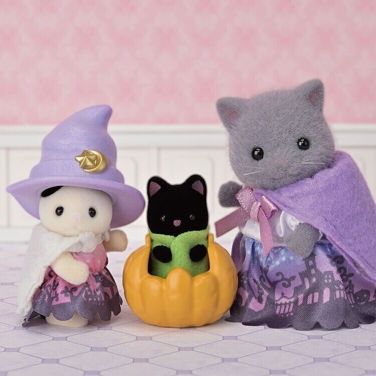 sylvanian-families-halloween-surprise-party-set