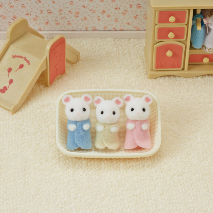 sylvanian-families-marshmallow-mouse-triplets