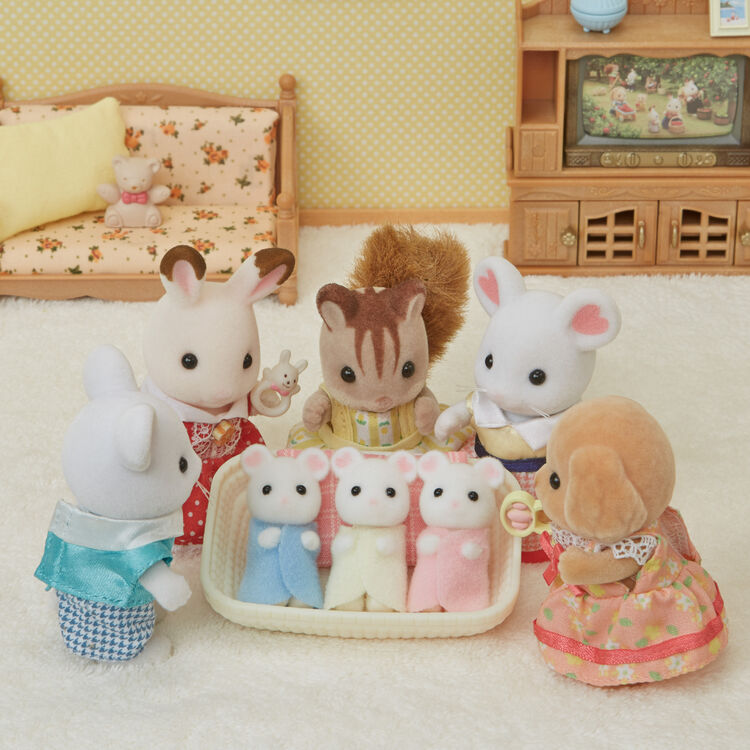 sylvanian-families-marshmallow-mouse-triplets