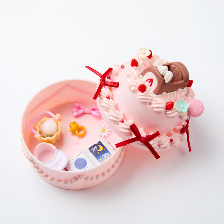 sylvanian-families-strawberry-anniversary-sweets-kit